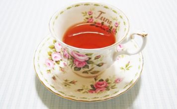 Health Benefits of Rose Tea + Recipe