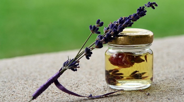 lavender-essential-oil-for-depression